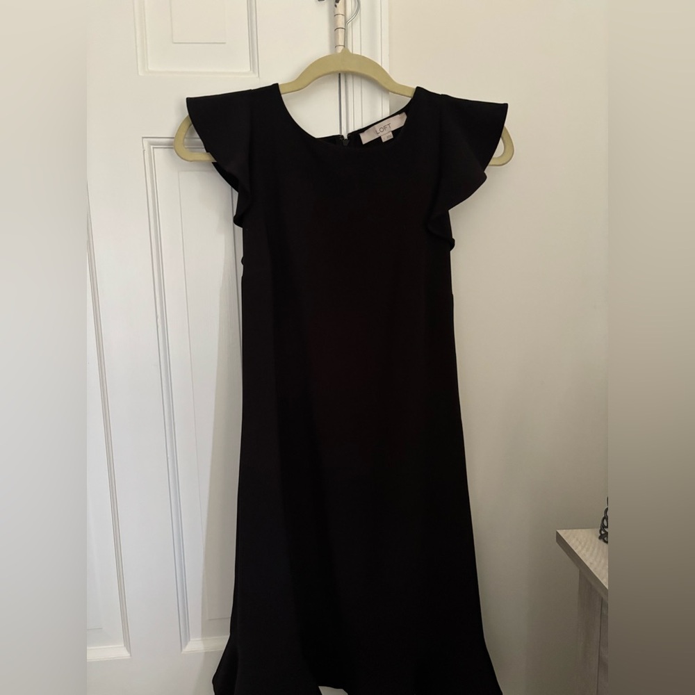 LOFT Black Flutter Sleeve Belted Dress Fit & Flare Size 2 - Picture 7 of 12